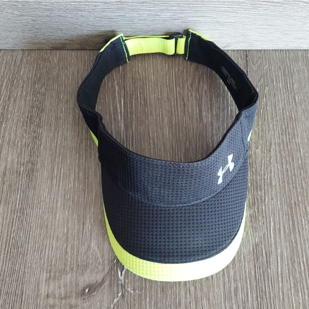 Under Armour Visor - Picture 2 of 5